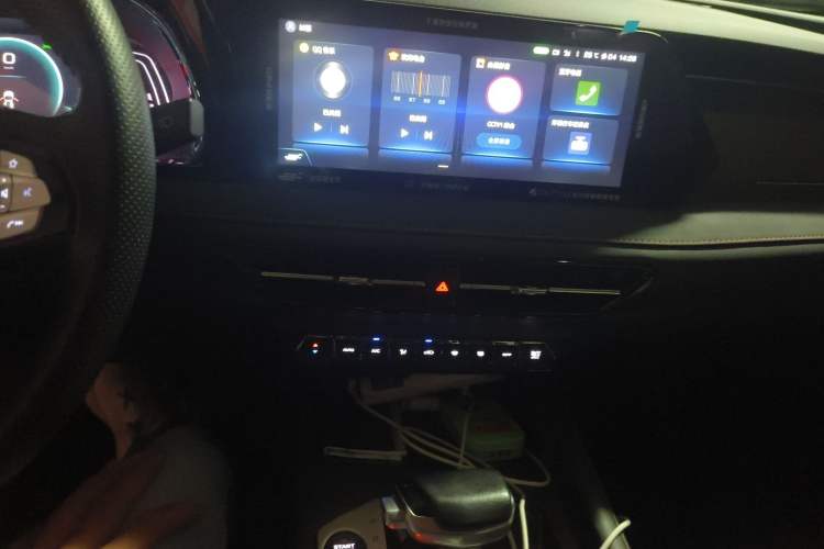 Used Oshan X7 PLUS 2022 1.5T Blue Whale Edition Automatic Prestige Version
