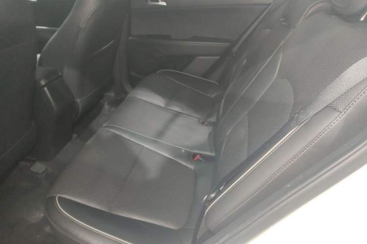 Used Hyundai ix25 2015 1.6L Automatic Two-Wheel Drive Smart GLS Trim