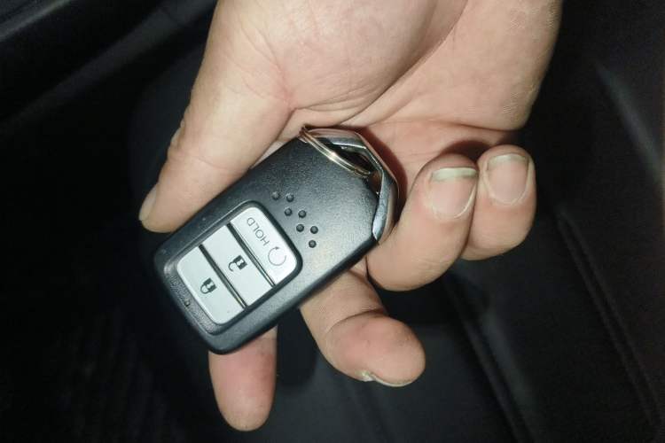 Used Honda CR-V 2023 240TURBO Two-Wheel-Drive Luxury Version 5 Seats
