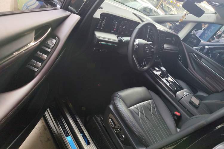 Used GAC Trumpchi M8 2024 Master Series Super Hybrid Edition