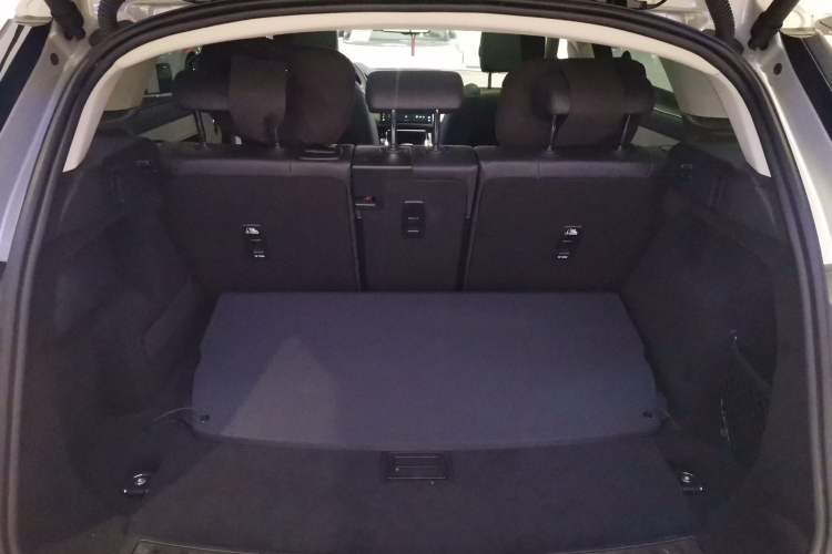 Used Land Rover Range Rover Evoque New Energy 2024 Aurora L P300e Plug-in Hybrid Electric Version