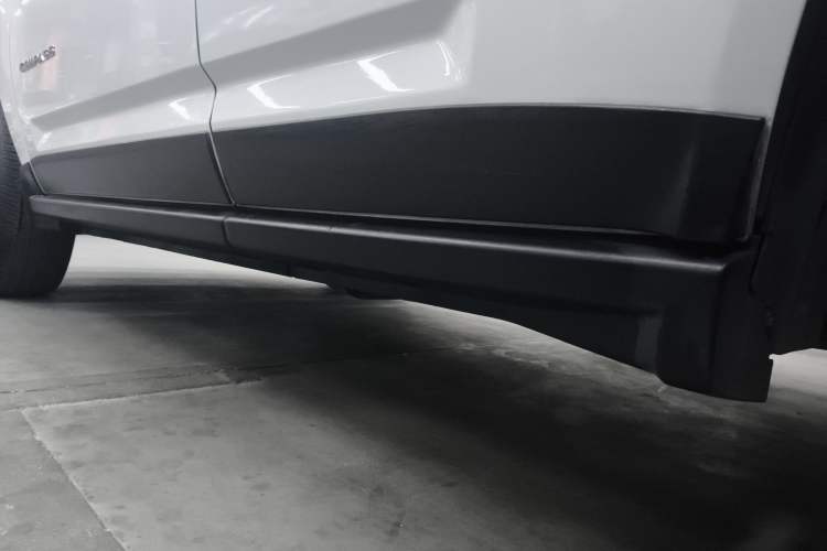 Used  Compass 2014 Revised Version 2.0L Two-Wheel Drive Elite Edition
