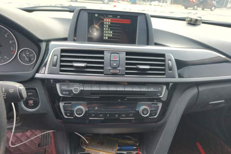 TDK.VehicleDetails.img