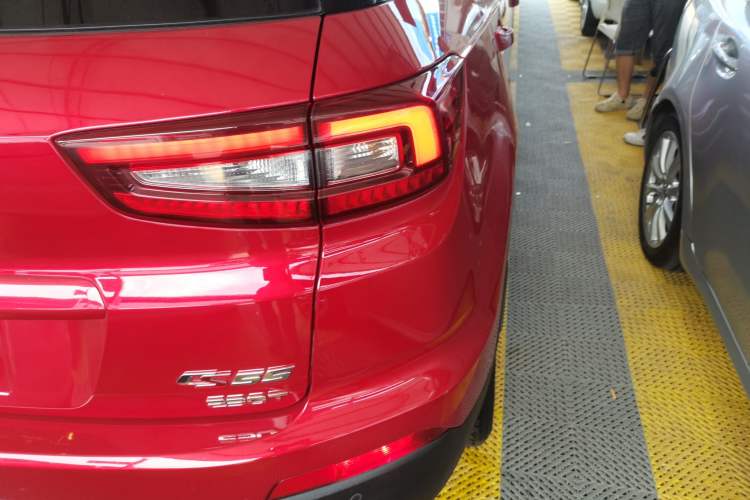 Used Changan CS55 2018 1.5T Automatic Colorful Edition China V Standard
