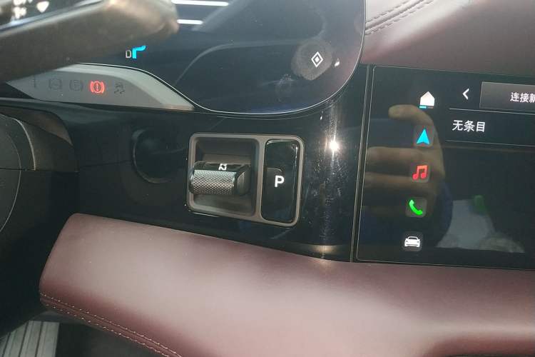 Used Porsche Taycan 2022-Year Updated Taycan