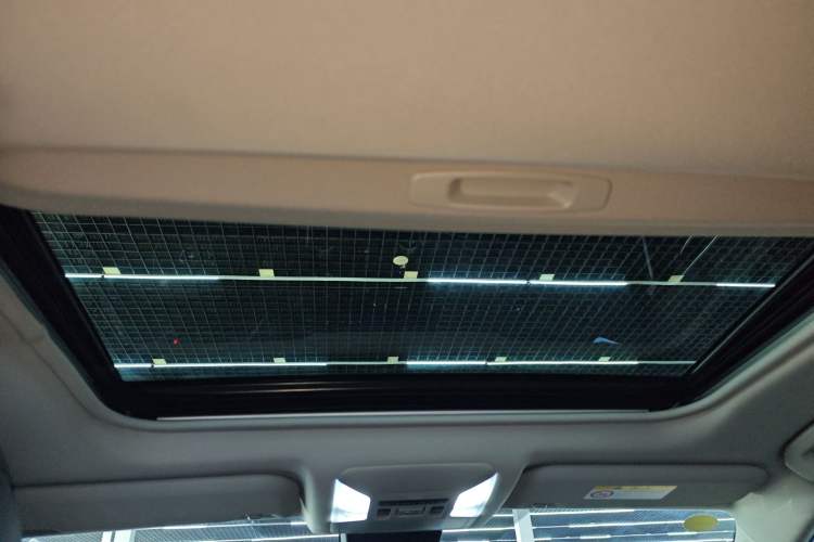 Used Toyota RAV4 2022 Dual-Engine 2.5L E-CVT Four-Wheel Drive Elite Plus Edition
