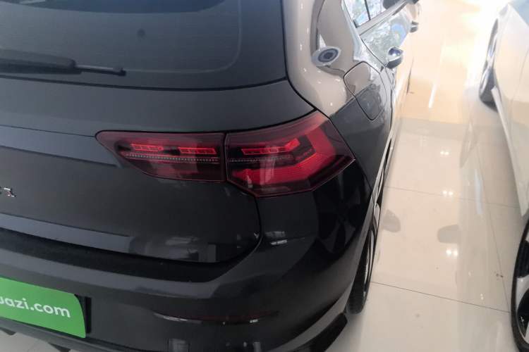 Used Volkswagen Golf GTI 2021 Facelift 380TSI DSG GTI
