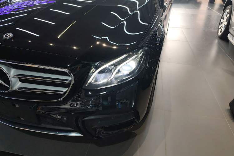 Used Mercedes-Benz E-Class 2019 Restyled E 300 L Sporty and Stylish Edition
