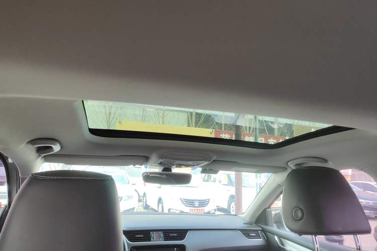 Used Skoda Octavia 2019 TSI280 DSG SmartDrive Luxury Edition China VI