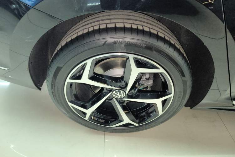 Used Volkswagen Passat 2025 Outstanding Model 330TSI Starry Elite Edition
