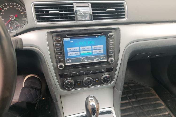 Used Volkswagen Passat 2014 1.8TSI DSG Prestige Edition