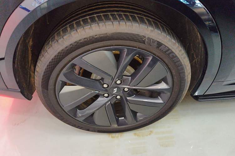 Used Li Auto L9 2024 Ultra Model
