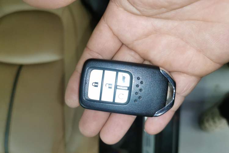 Used Honda UR-V 2020 370TURBO Two-Wheel Drive Luxury Edition
