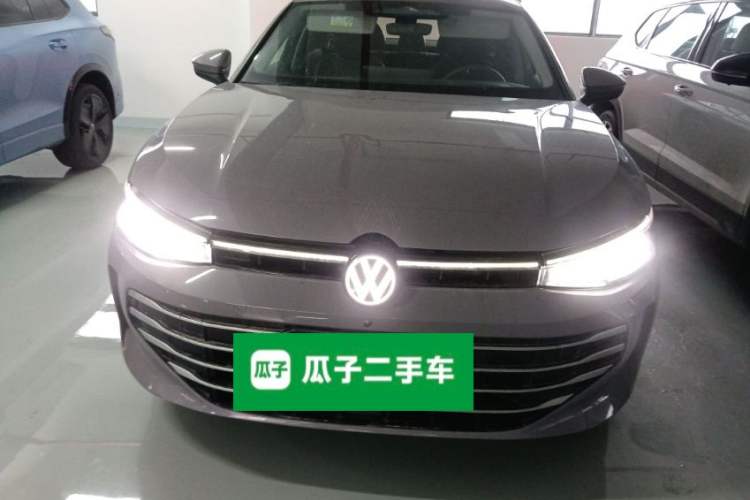 Used Volkswagen Passat 2025 Pro 380TSI Dragon Supreme Edition