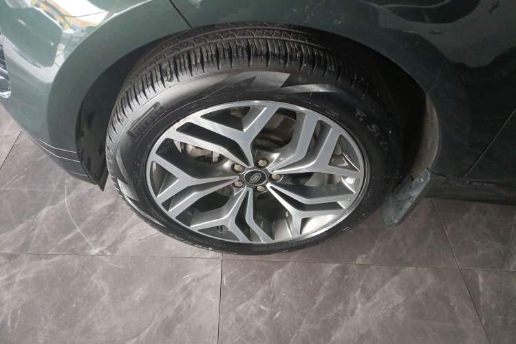 Used Land Rover Range Rover Evoque 2021 Range Rover Velar L 249PS R-Dynamic First Edition
