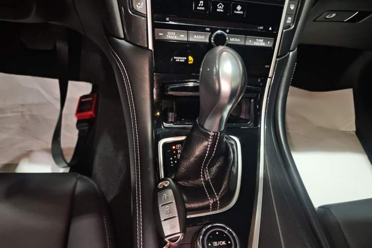 Used Infiniti Q50L 2016 2.0T Comfort Edition
