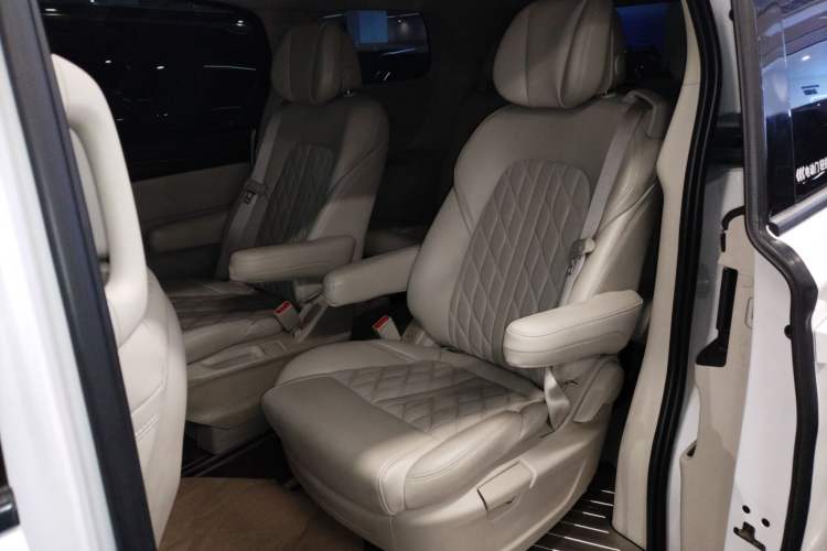 Used Buick GL8 2020 ES Land Cruiser 653T Comfort Edition