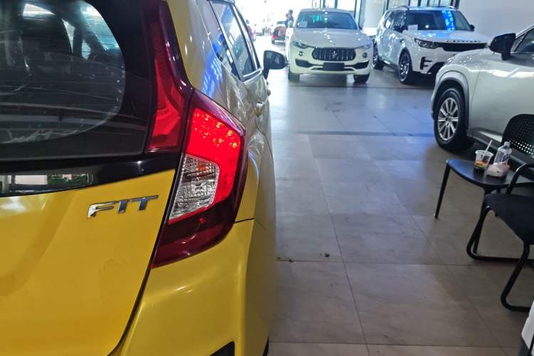 Used Honda Fit 2016 1.5L LX CVT Comfort Model
