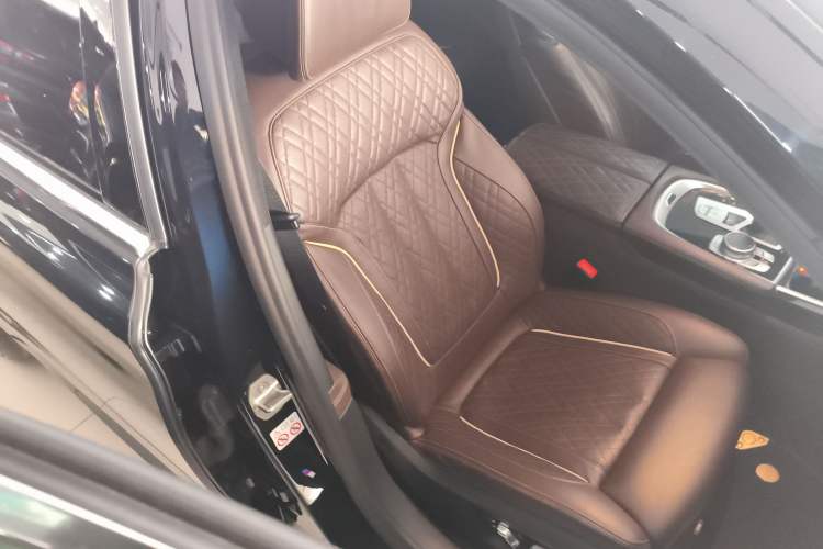 Used BMW 7 Series 2019 Restyled 740Li Leading Edition M Sport Package
