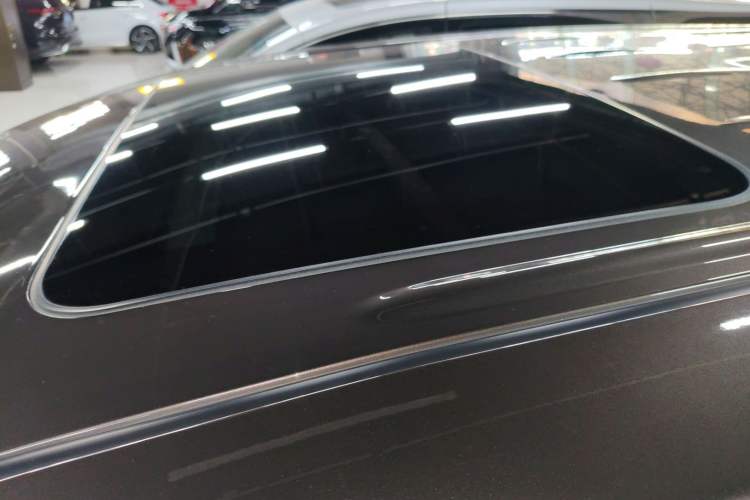 Used Buick GL8 2021 Land Cruiser Executive Class 652T Luxury Model
