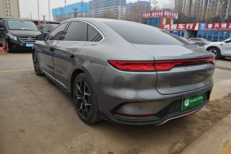 Used BYD Han 2022 EV Genesis Edition 715KM Front-Wheel-Drive Prestige Model
