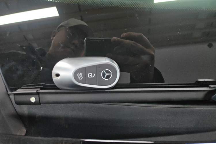 Used Mercedes-Benz GLC Coupe 2024 GLC 260 4MATIC Coupe SUV
