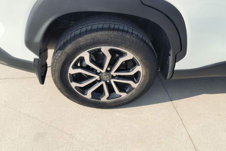 Used Toyota FRONTLANDER 2023 2.0L CVT Luxury Edition
