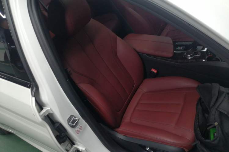 Used BMW 5 Series 2018 Restyled 530Li Leading Edition M Sport Package