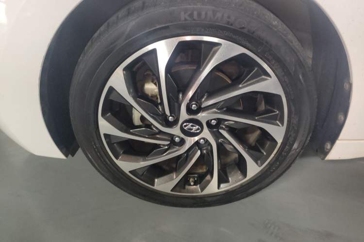 Used Hyundai Elantra 2020 1.4T Dual-Clutch Xuan Dong · Dynamic Version