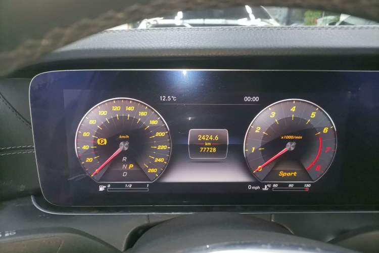 Used Mercedes-Benz E-Class 2018 Facelift E 200 L Sport 4MATIC
