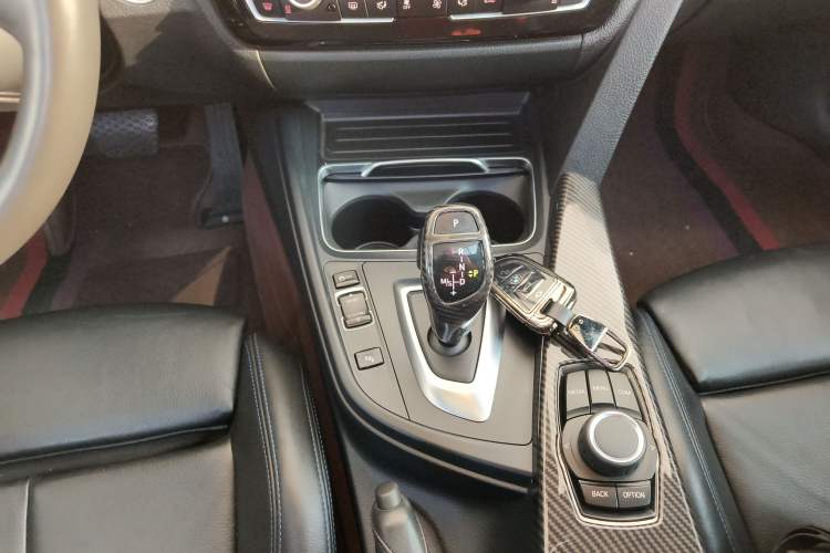 TDK.VehicleDetails.img