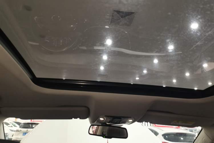 Used GAC Trumpchi GS8 2017 320T Two-Wheel Drive Luxury Smart Connectivity Version (7 Seats)
