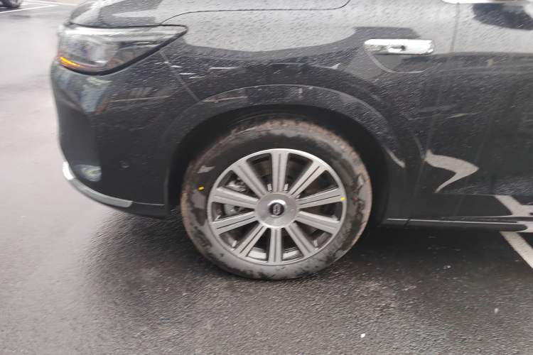 Used Hima AITO M7 2024 1.5T Intelligent Driving Rear-Drive Pro Version 5 Seats
