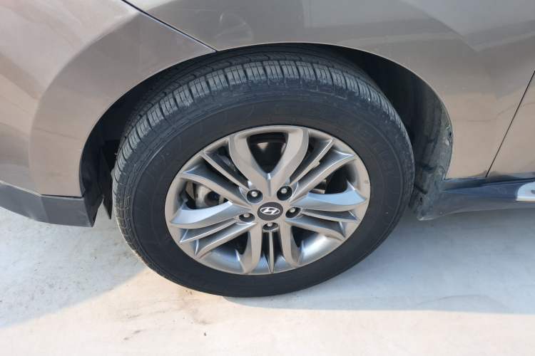 Used Hyundai ix35 2013 2.0L Automatic Two-Wheel Drive Smart GLS China IV Standard
