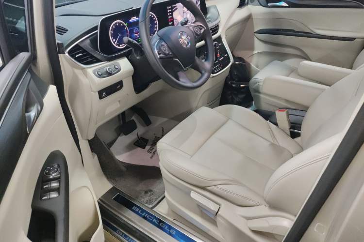 Used Buick GL8 2022 ES Landtrek 653T Comfort Edition
