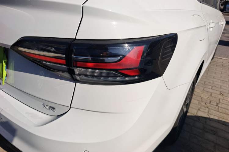 Used Volkswagen Lavida 2023 New Rui 1.5L Automatic New Yi Edition