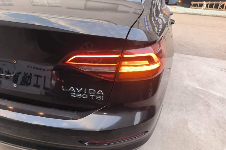 Used Volkswagen Lavida 2022 280TSI DSG Comfort Edition
