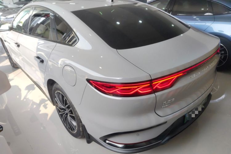 Used BYD Han 2025 DM-i Intelligent Driving Edition 125KM LiDAR Flagship Model
