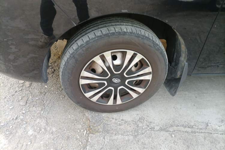 Used  M3 2019 1.8L 5-Seater Express Edition