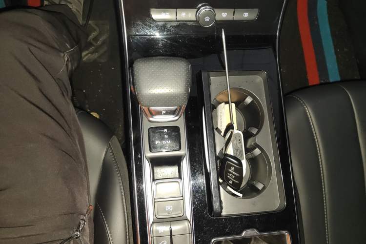 Used Roewe RX5 MAX 2021 Supreme Series 300TGI Automatic Luxury Cabin Edition