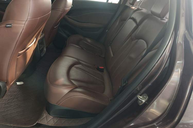 Used Buick Envision 2018 20T Two-Wheel Drive Luxury Model