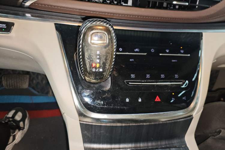 Used Buick GL8 2022 Land Executive Class 652T Prestige Model