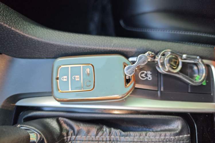 Used Honda Civic 2016 220TURBO CVT Luxury Edition
