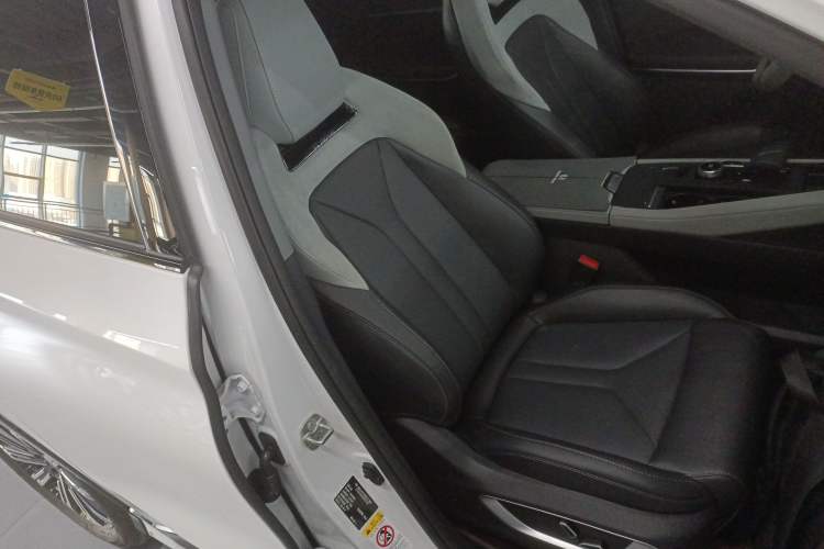 Used Changan CS75 PLUS 2025 Model, 3rd Generation Champion Edition 1.5T Jinghang Version