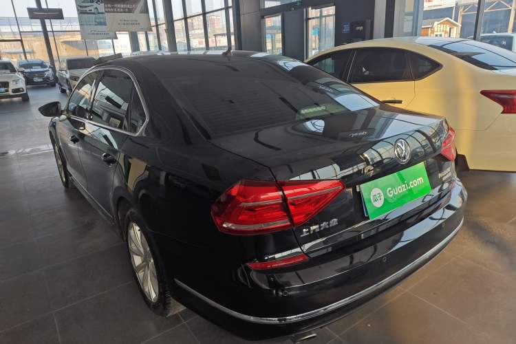 Used Volkswagen Passat 2017 330TSI DSG Luxury Edition
