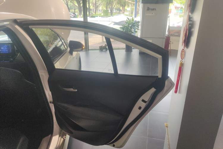 Used Toyota Levin 2022 Dual-Motor 1.8H E-CVT Sport Edition
