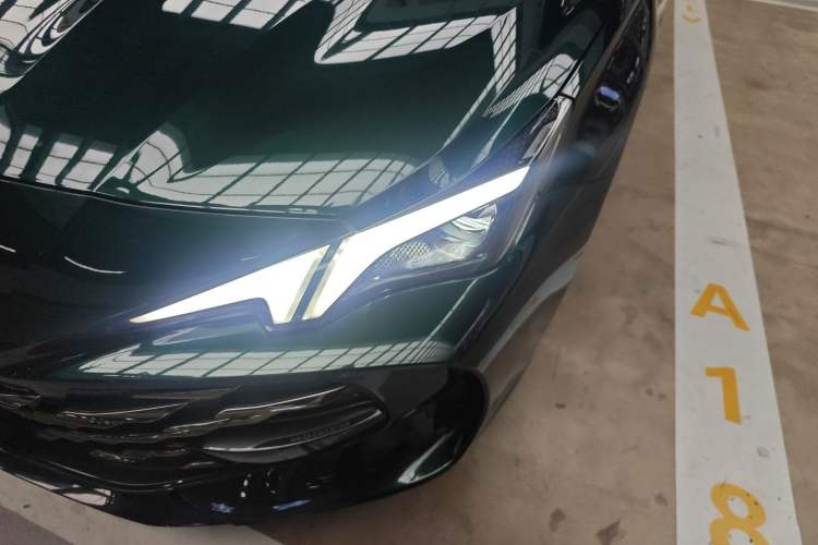 Used MG 7 2023 1.5T DCT Luxurious Supreme Edition
