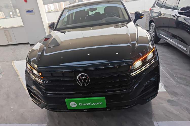 Used Volkswagen Touareg 2021 3.0 TSI Luxury Edition Black Diamond Sport Package