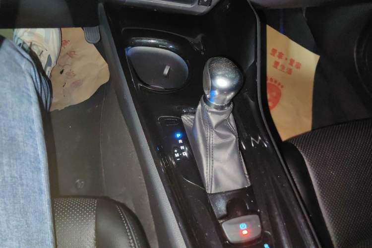 Used Toyota C-HR 2018 2.0L Luxury Edition China VI Standard