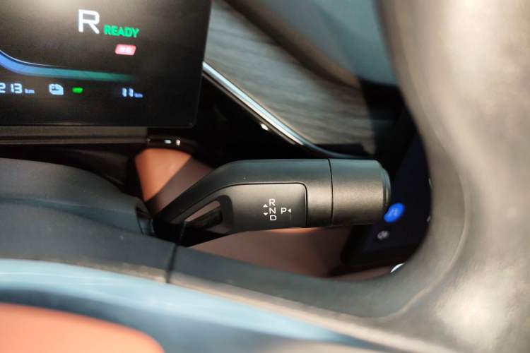 Used  L6 2025 EM-i 140km Long-Range Version